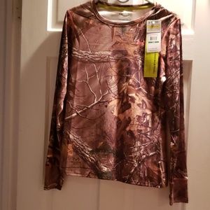 Under armour como long sleeve shirt